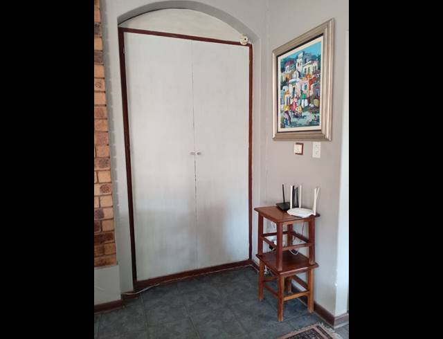 7 BEDROOM HOUSE FOR SALE IN NOORDRAND